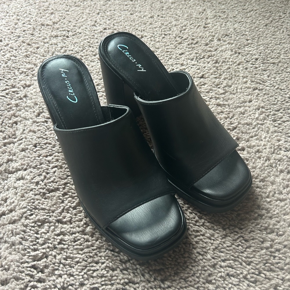 Sam Edelman Black Platform Sandals